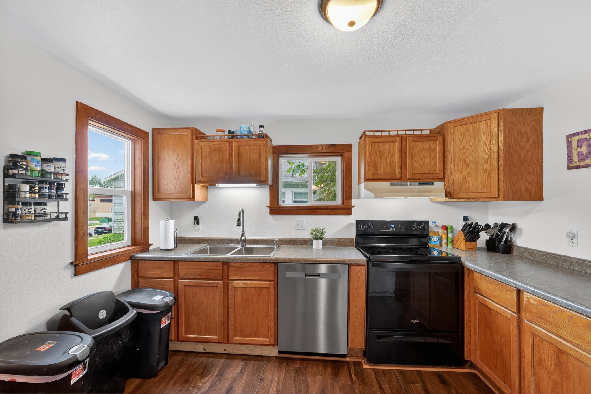 423 Mulberry Street Baraboo, WI 53913 - Photo 15 of 37