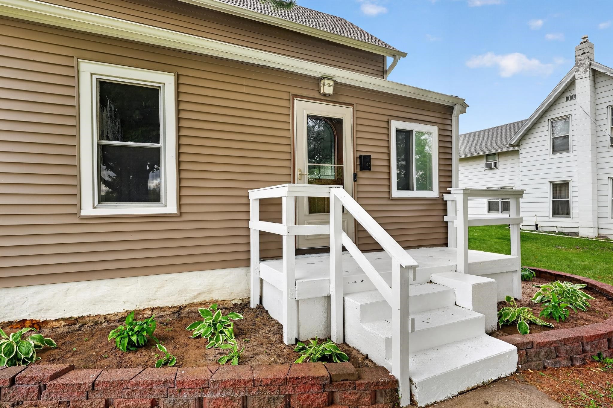 423 Mulberry Street Baraboo, WI 53913 - Photo 4 of 37
