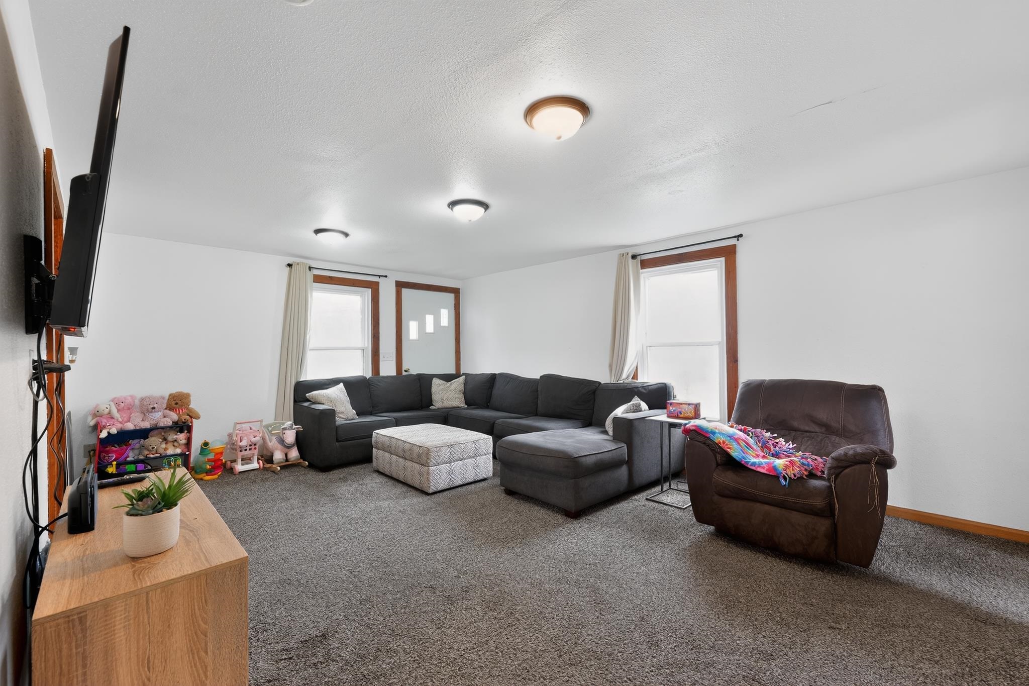 423 Mulberry Street Baraboo, WI 53913 - Photo 10 of 37