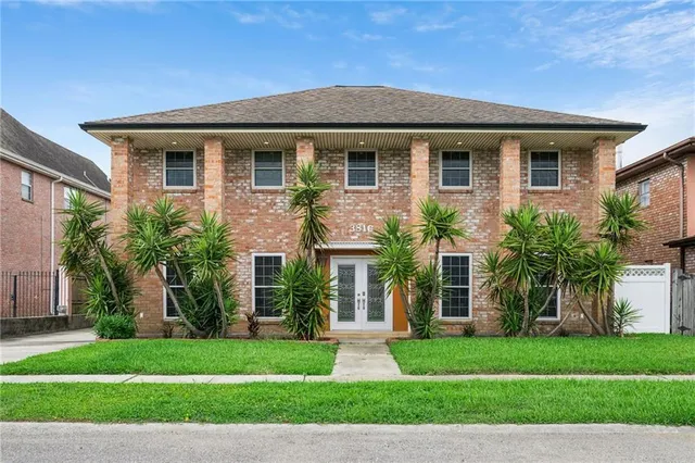 $429,000 | 3816 Jean Lafitte Parkway, Chalmette, LA 70043