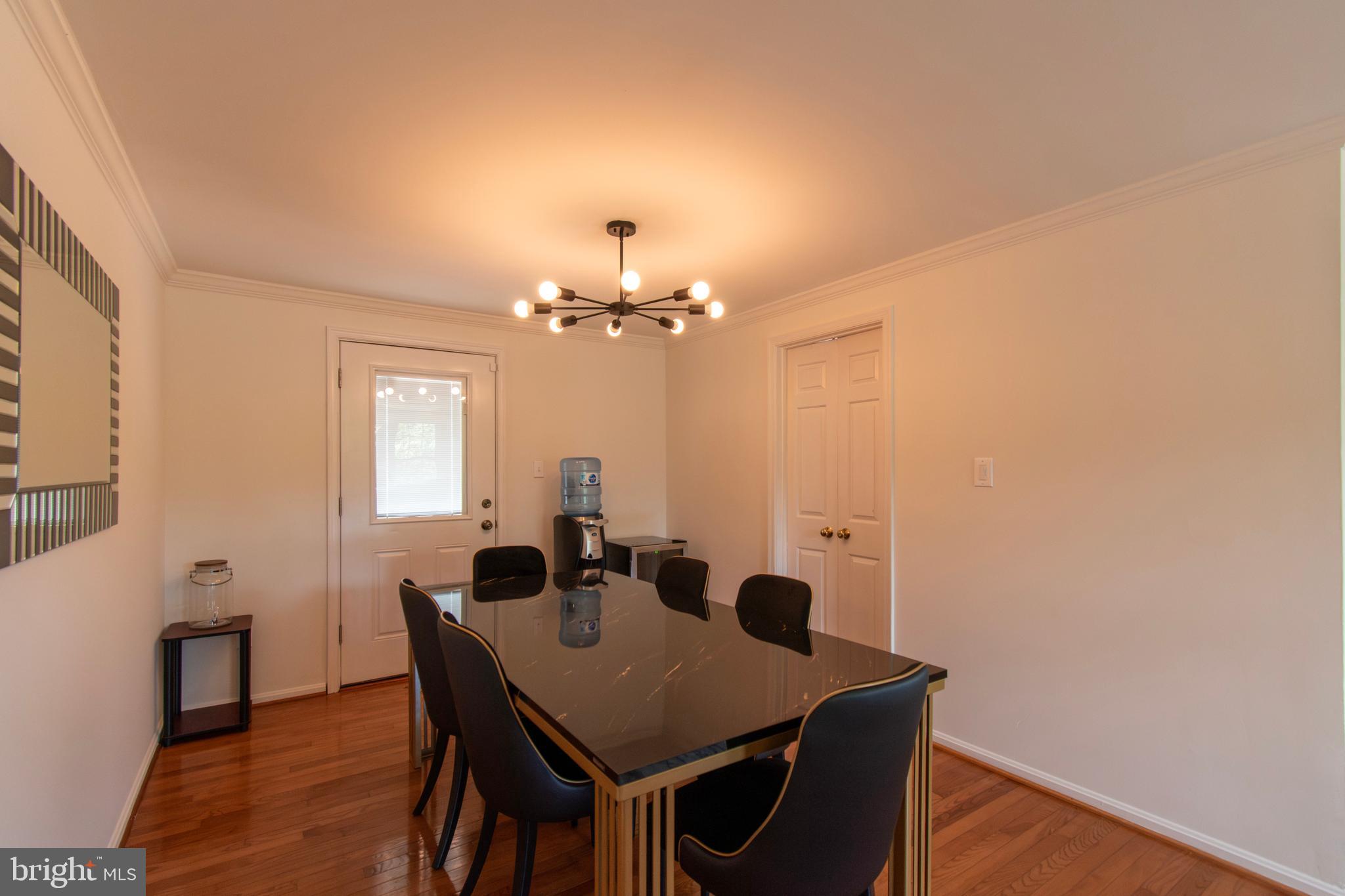9336 Burke Road Burke, VA 22015 - Photo 12 of 37 Gallery Image 12