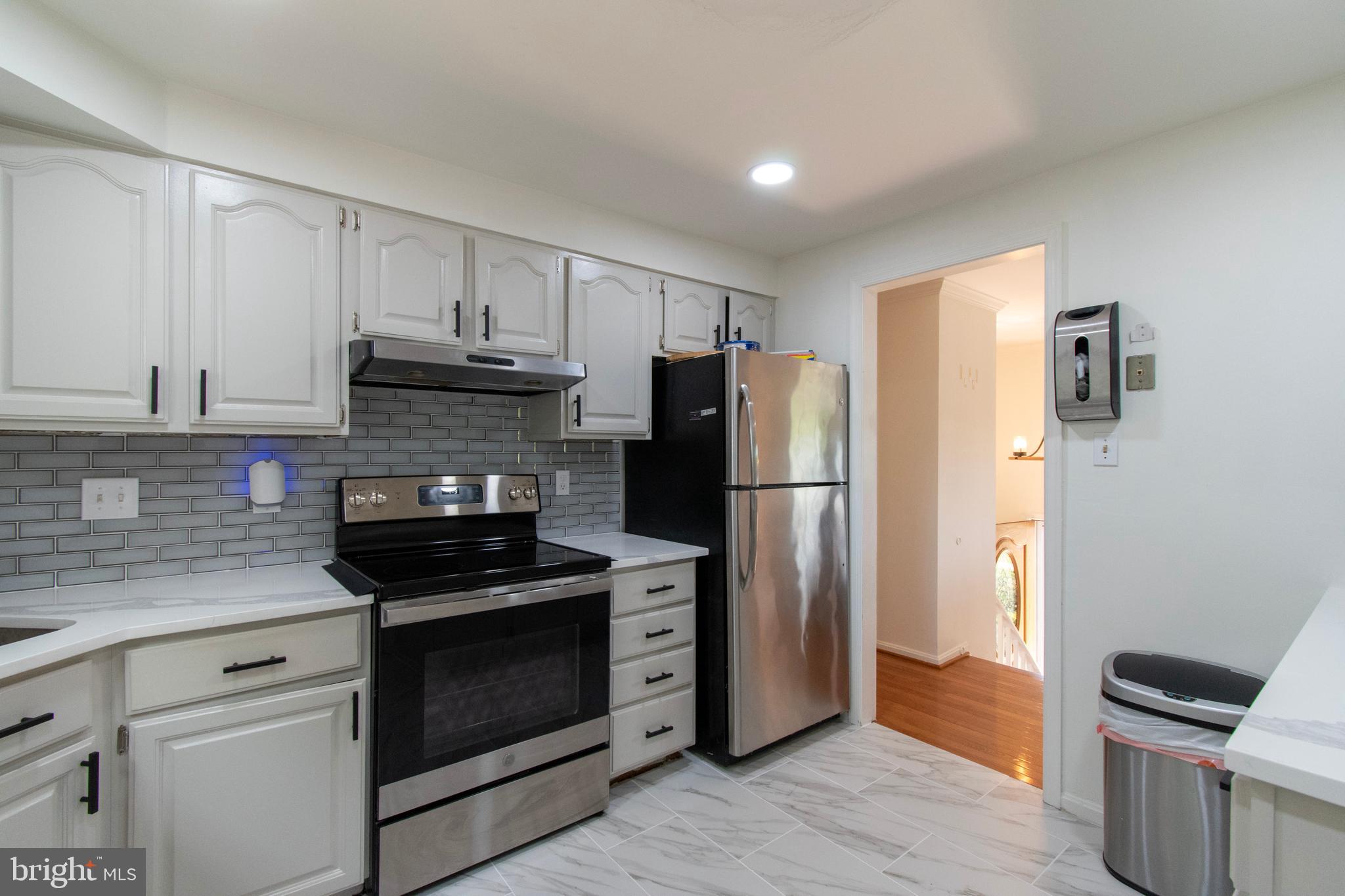9336 Burke Road Burke, VA 22015 - Photo 15 of 37 Gallery Image 15