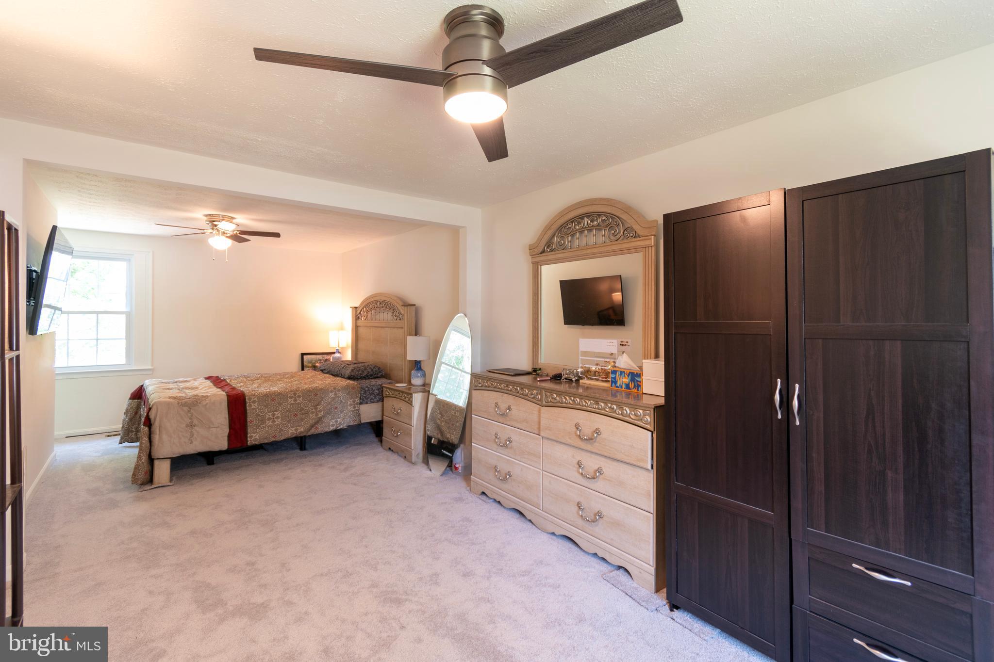 9336 Burke Road Burke, VA 22015 - Photo 17 of 37 Gallery Image 17