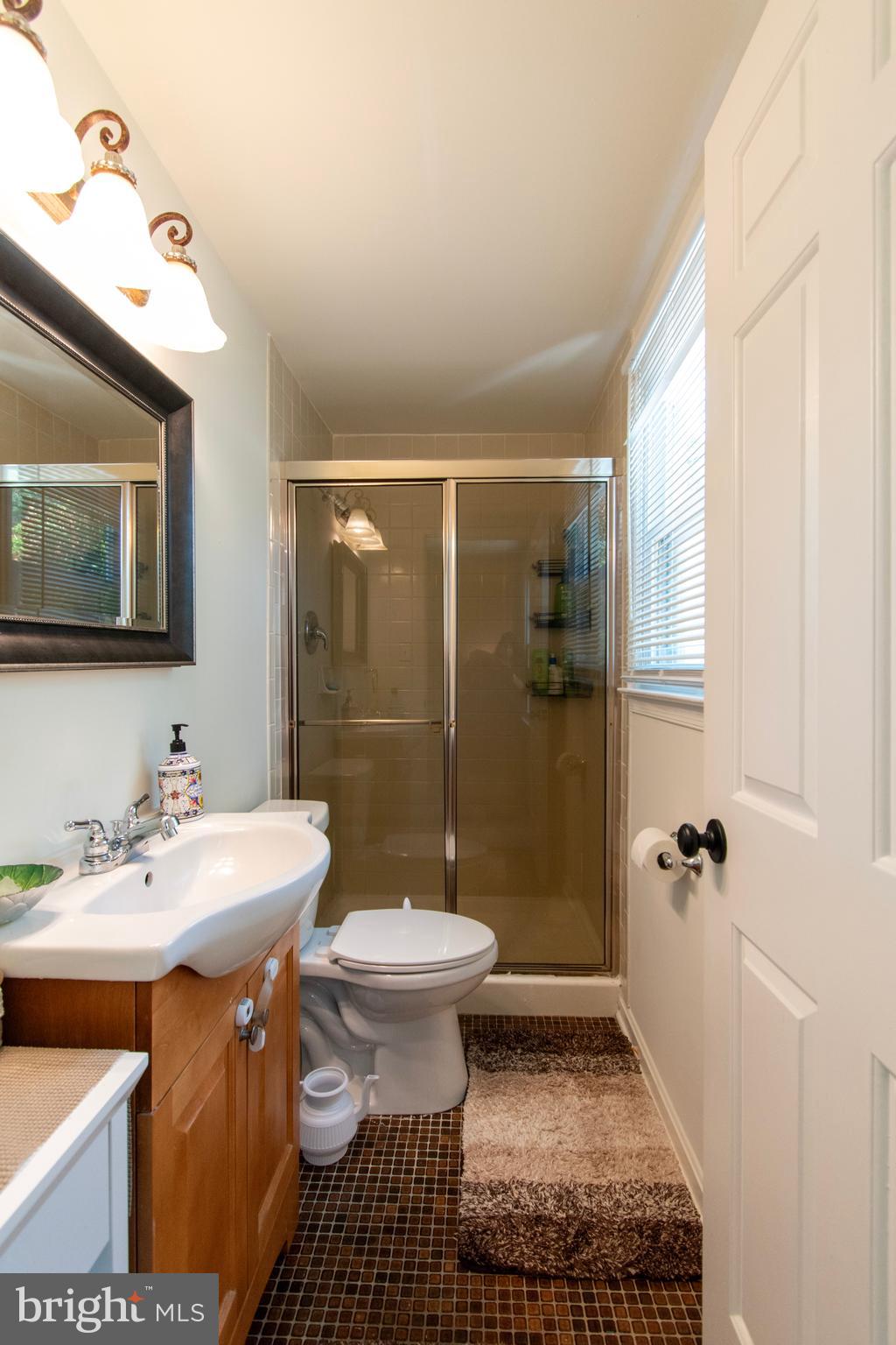 9336 Burke Road Burke, VA 22015 - Photo 20 of 37 Gallery Image 20