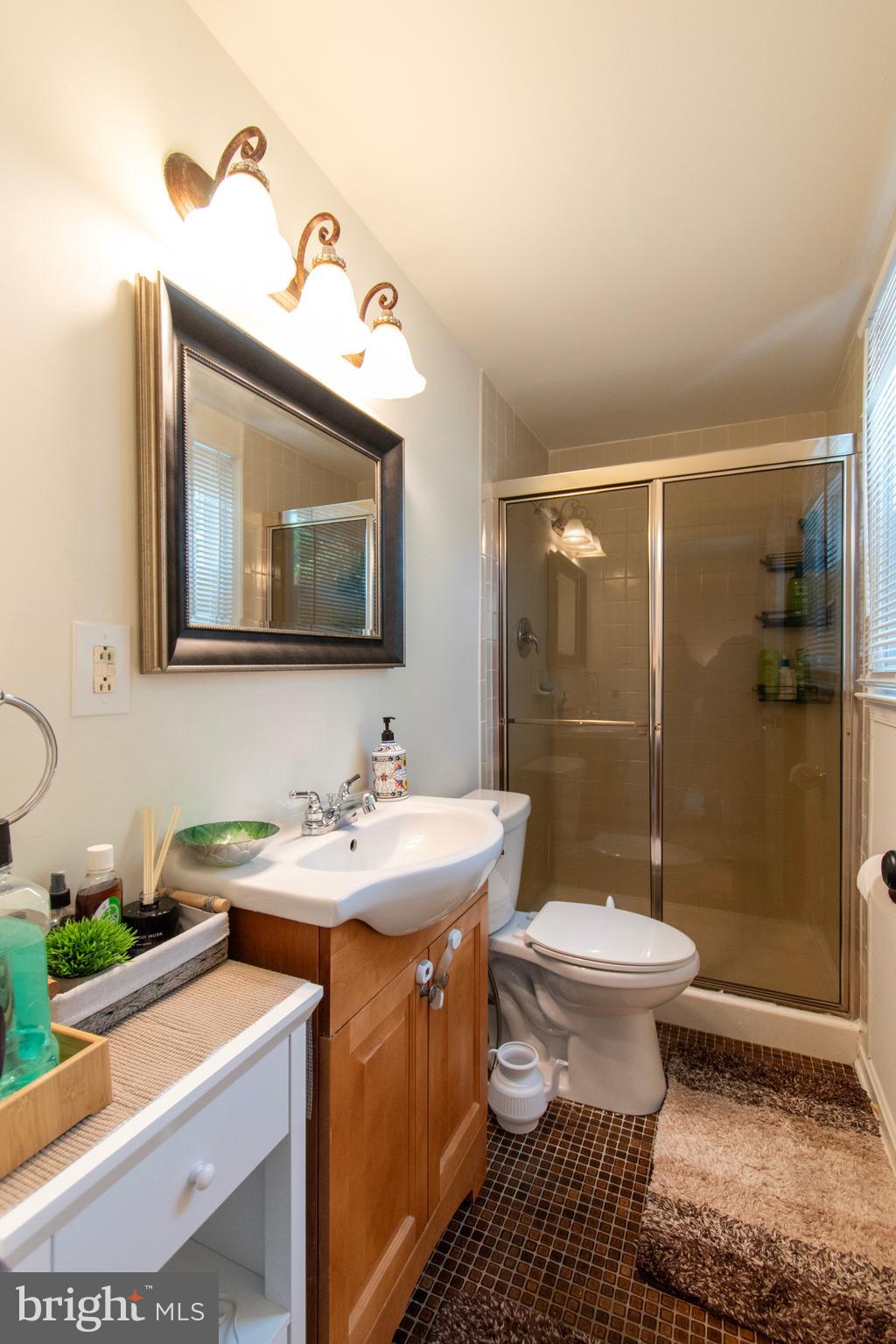 9336 Burke Road Burke, VA 22015 - Photo 21 of 37 Gallery Image 21
