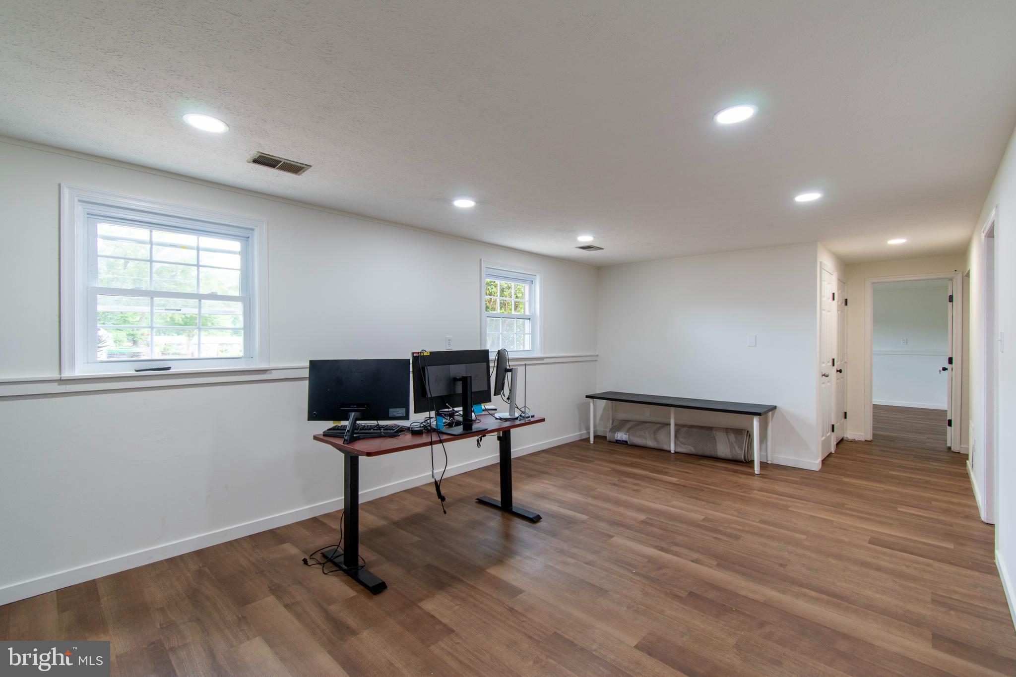 9336 Burke Road Burke, VA 22015 - Photo 27 of 37 Gallery Image 27