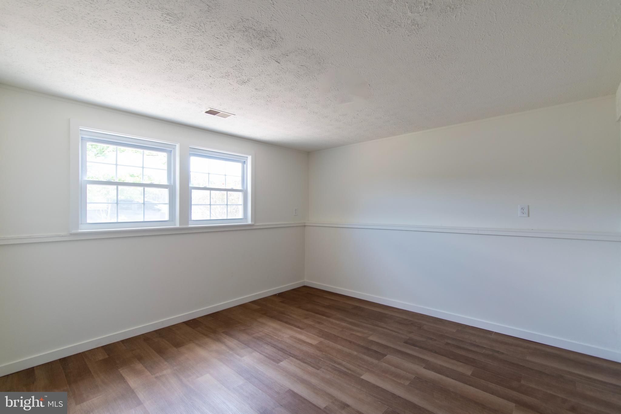 9336 Burke Road Burke, VA 22015 - Photo 28 of 37 Gallery Image 28