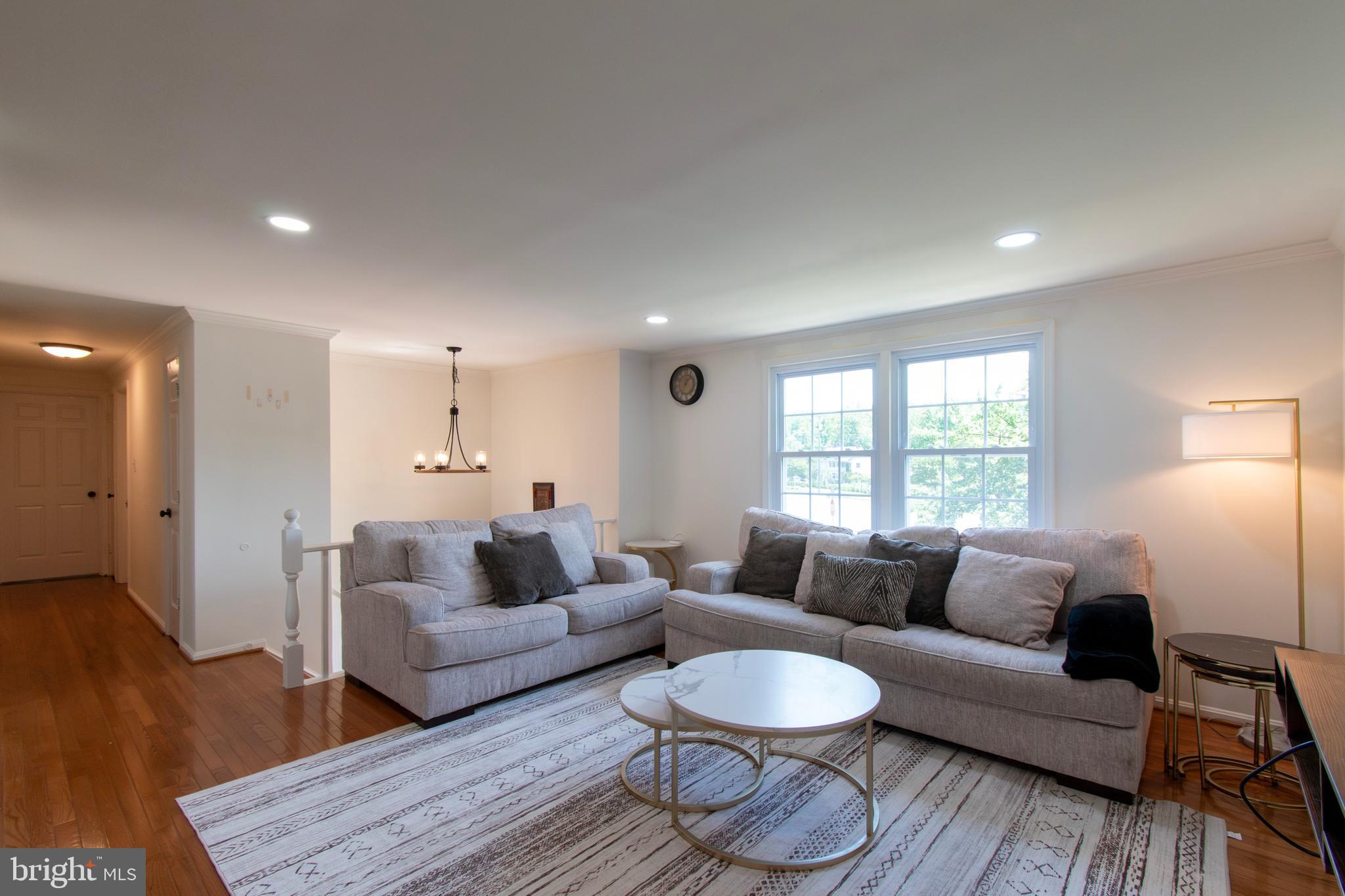 9336 Burke Road Burke, VA 22015 - Photo 10 of 37 Gallery Image 10