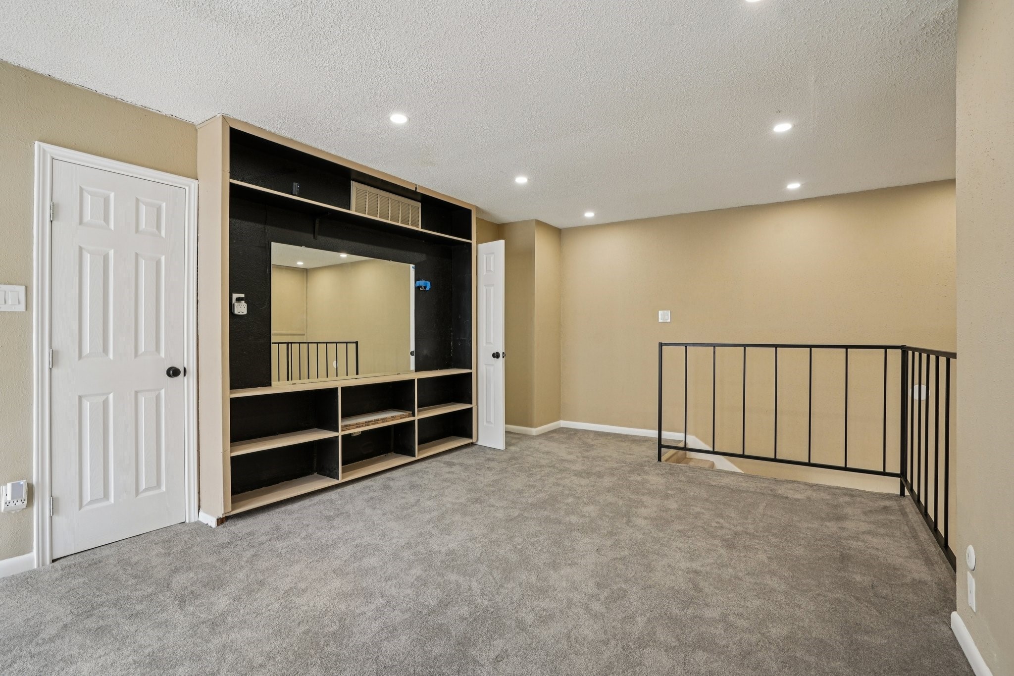 2800 Jeanetta Street, Unit 203 Houston, TX 77063 - Photo 17 of 28 a view of an empty room