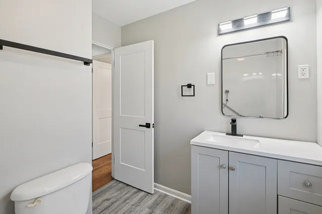 $264,900 | 18036 Oakley Avenue, Lansing, IL 60438