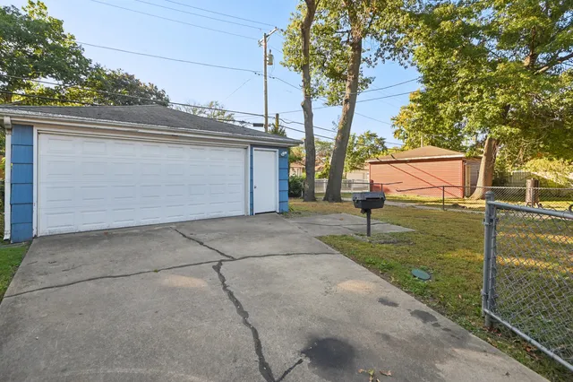 $264,900 | 18036 Oakley Avenue, Lansing, IL 60438