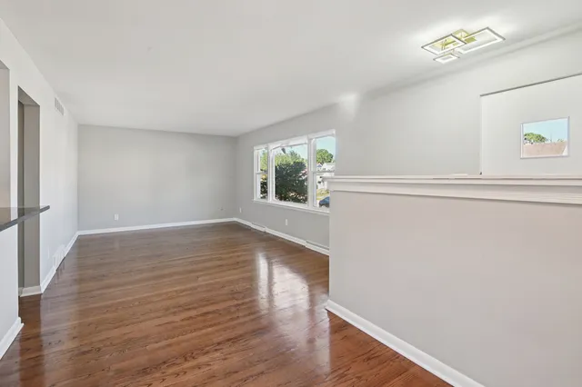 $264,900 | 18036 Oakley Avenue, Lansing, IL 60438