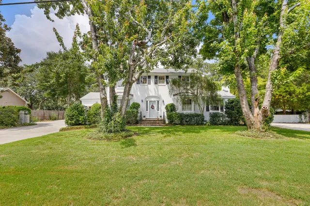 $1,380,000 | 1026 Fort Sumter Drive, Charleston, SC 29412