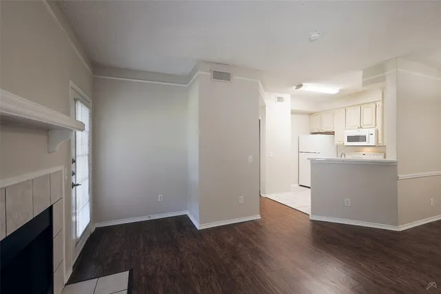 $999 | 11908 Anderson Mill Road, Unit 331, Austin, TX 78726