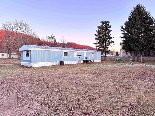 $25,000 | 36 Joyce Avenue, Prairie du Chien, WI 53821