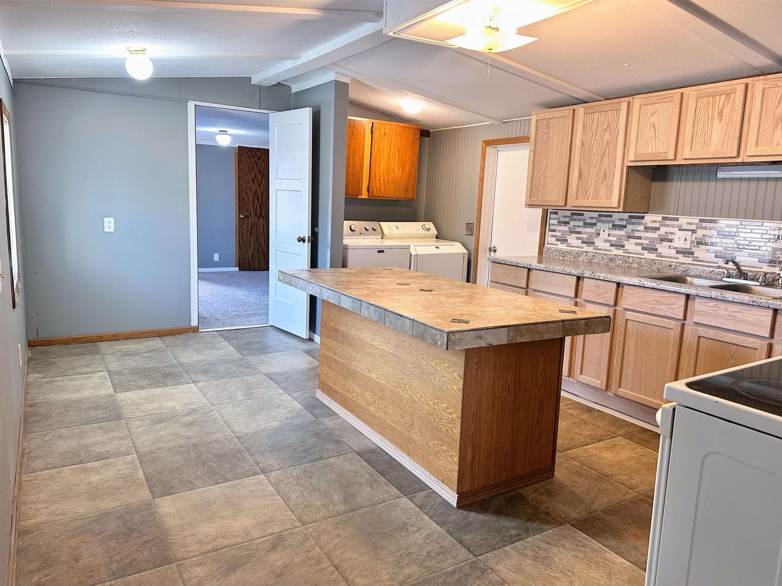 36 Joyce Avenue Prairie du Chien, WI 53821 - Photo 2 of 20