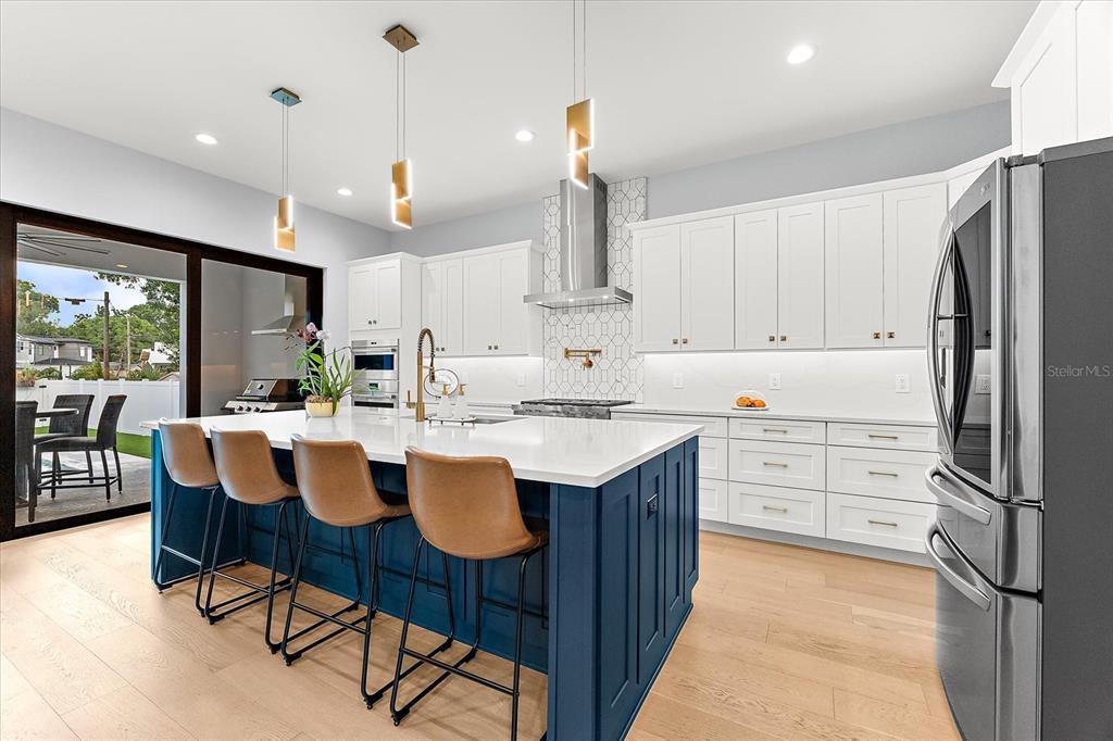 2707 North Ridgewood Avenue Tampa, FL 33602 - Photo 16 of 86