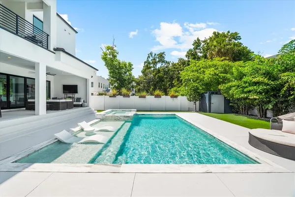 $1,749,990 | 2707 North Ridgewood Avenue, Tampa, FL 33602