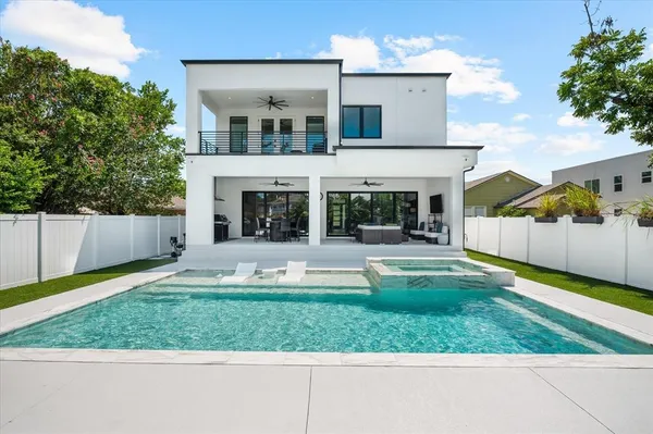 $1,749,990 | 2707 North Ridgewood Avenue, Tampa, FL 33602