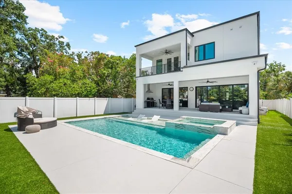 $1,749,990 | 2707 North Ridgewood Avenue, Tampa, FL 33602