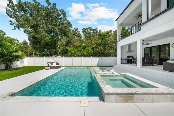 $1,749,990 | 2707 North Ridgewood Avenue, Tampa, FL 33602