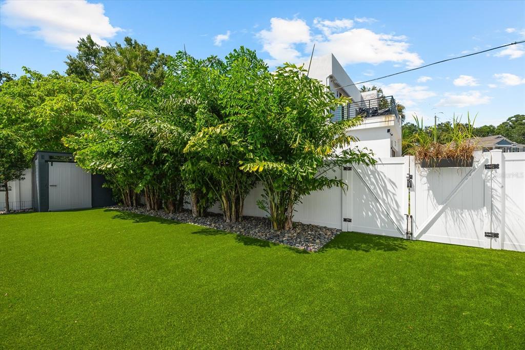 2707 North Ridgewood Avenue Tampa, FL 33602 - Photo 67 of 86