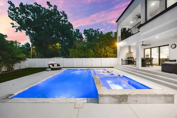 $1,749,990 | 2707 North Ridgewood Avenue, Tampa, FL 33602