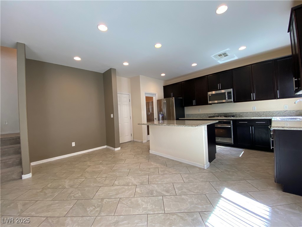 10817 Wrigley Field Avenue Las Vegas, NV 89166 - Photo 6 of 27