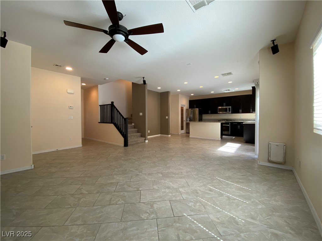 10817 Wrigley Field Avenue Las Vegas, NV 89166 - Photo 7 of 27