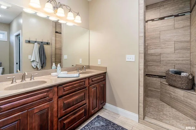 $374,900 | 103 Excalibur Drive, Carterville, IL 62918