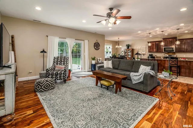 $374,900 | 103 Excalibur Drive, Carterville, IL 62918