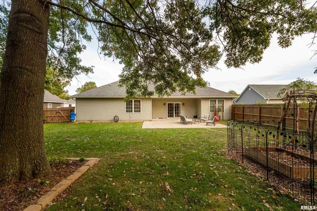 $374,900 | 103 Excalibur Drive, Carterville, IL 62918