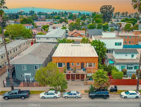 $1,700,000 | 1027 Pacific Avenue, Long Beach, CA 90813