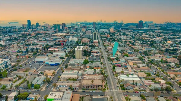$1,700,000 | 1027 Pacific Avenue, Long Beach, CA 90813