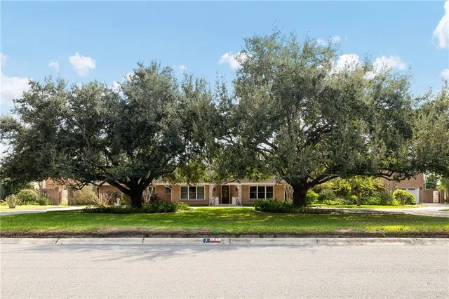$1,250,000 | 801 Kendlewood Avenue, McAllen, TX 78501