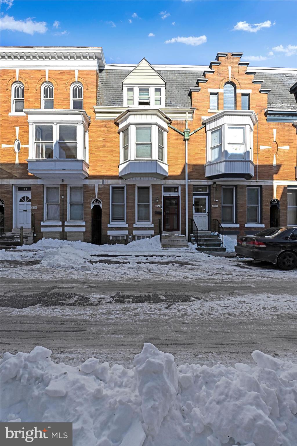 321 East Poplar Street York, PA 17403 - Photo 2 of 32 Exterior Front