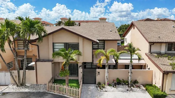 $405,000 | 8186 Northwest 98th Lane, Unit 123, Hialeah Gardens, FL 33016