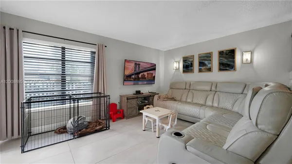 $405,000 | 8186 Northwest 98th Lane, Unit 123, Hialeah Gardens, FL 33016