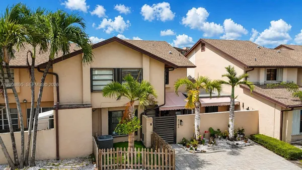 $405,000 | 8186 Northwest 98th Lane, Unit 123, Hialeah Gardens, FL 33016