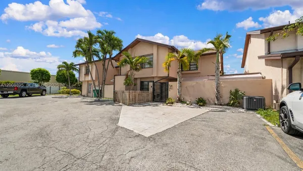 $405,000 | 8186 Northwest 98th Lane, Unit 123, Hialeah Gardens, FL 33016