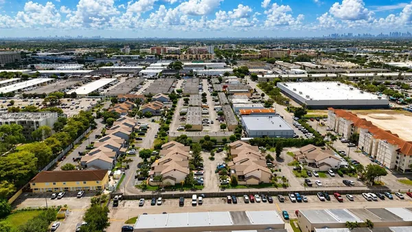 $405,000 | 8186 Northwest 98th Lane, Unit 123, Hialeah Gardens, FL 33016