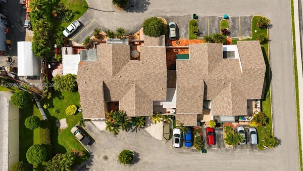 $405,000 | 8186 Northwest 98th Lane, Unit 123, Hialeah Gardens, FL 33016