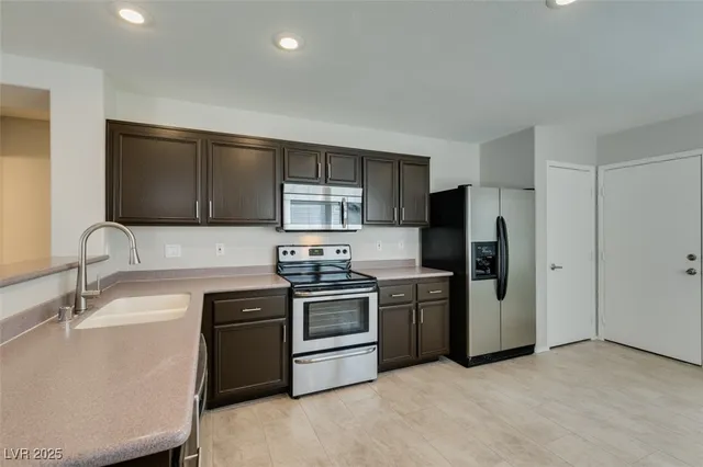 $1,850 | 7840 Lovely Pine Place, Las Vegas, NV 89143