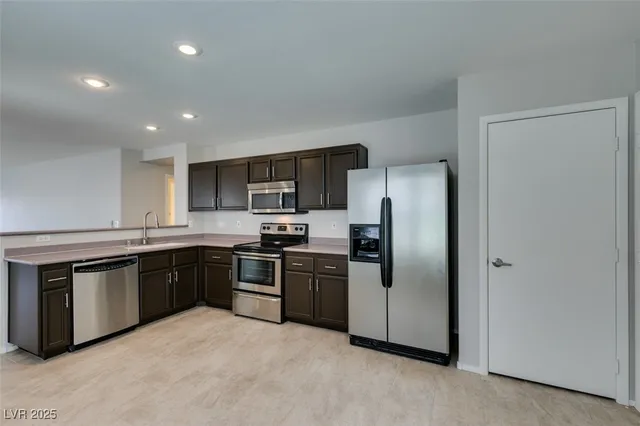 $1,850 | 7840 Lovely Pine Place, Las Vegas, NV 89143