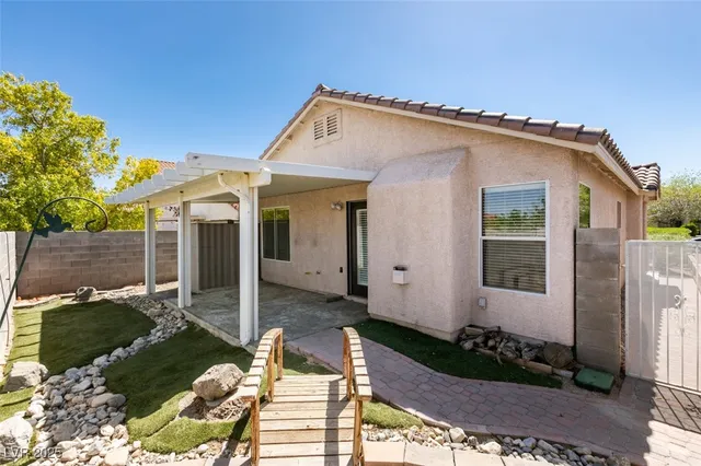 $1,850 | 7840 Lovely Pine Place, Las Vegas, NV 89143