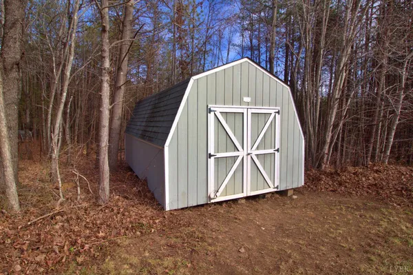 a view of backyard of house