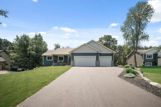 $499,900 | 1752 209th Avenue Northeast, East Bethel, MN 55011