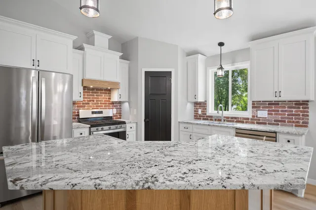 $499,900 | 1752 209th Avenue Northeast, East Bethel, MN 55011