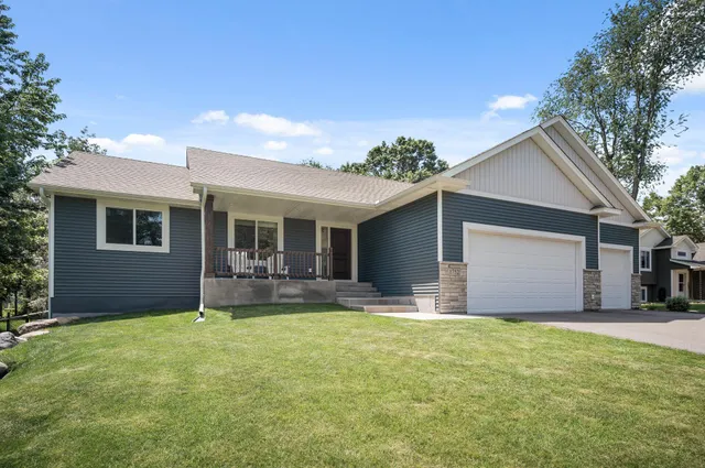 $499,900 | 1752 209th Avenue Northeast, East Bethel, MN 55011