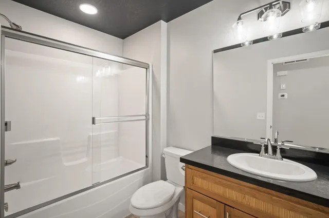 $499,900 | 1752 209th Avenue Northeast, East Bethel, MN 55011